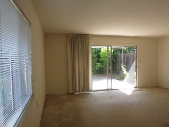 $1300 Walk or bike to Stanford campus & Downtown Menlo Park! 3