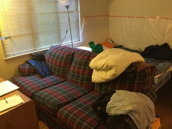 Living room for rent from 12.20-1.25, $10 per day. 3