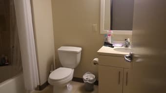 Winter Break Munger Apartment Sublet 2