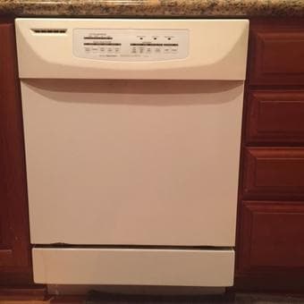 Kitchenaid Dishwasher Good Condition 1