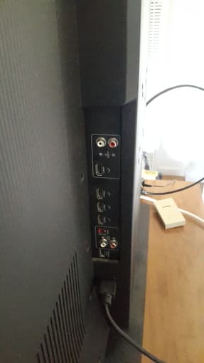 Tv 42" + drawer $130 2