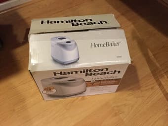 Hamilton Beach 2-lb Bread Maker 1