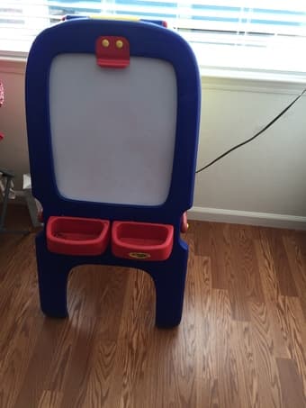 Crayola Magnetic Double-Sided Easel ($30) 2
