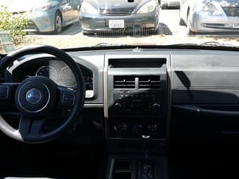 2012 Jeep Liberty Rental - $450/ month 1
