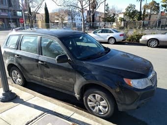 Subaru Forester 2009 MANUAL transmission- very good condition 3