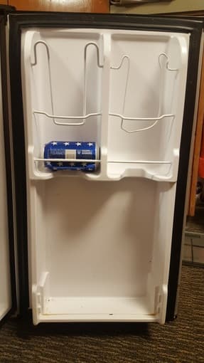 3.2 cu-ft mini fridge, Black & Decker 3