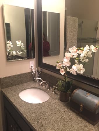 Furnished Master Suite, Sunnyvale near train (females only) 2