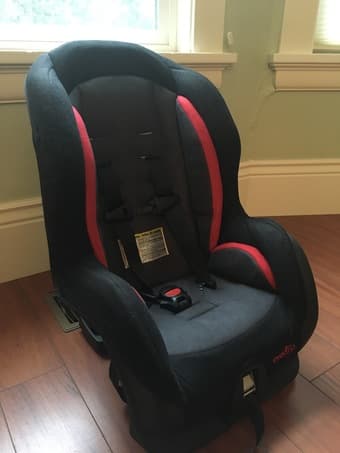 Children's stuff for sale: car seat, stroller, bathtub, etc. 1
