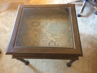 Matching coffee and side table (discount as set) 3