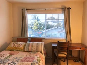 Looking for a roommate for 2 bed 1 bath apartment 2 blocks from SCU 1