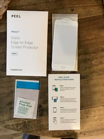 Peel iPhone 7 Glass Screen Protector White 1