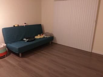 Spacious living room for rent 1