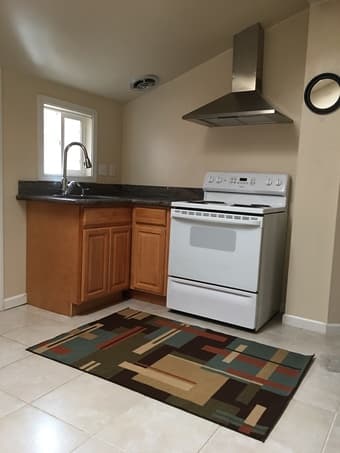 All utilities included 1 bed/bath in safe Barron Park. 1