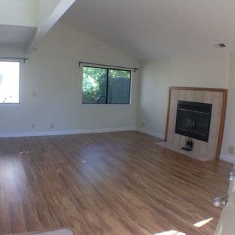 Beautiful house with young professionals. 20 min biking to Stanford! 2