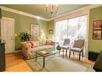 Beautiful Private Room + Bath Suite in Downtown Menlo Park 1