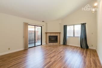 Huge home and fun housemates. Close to Stanford, Caltrain, Google! 3