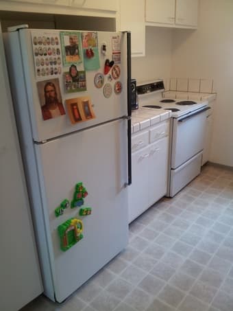 3 bedroom (whole apartment) -on-campus sublet available- 2/20-2/25 2