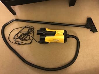 A Vacuum cleaner for sale 1