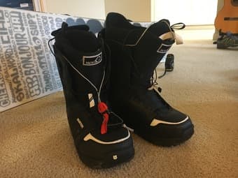 Burton Snowboard, Boots, Bindings and Case 2