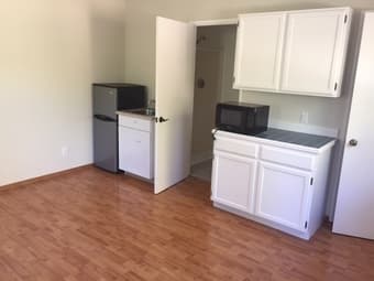Studio apartment on campus 1