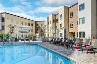 1BR + private bath + huge closet in downtown SF 1