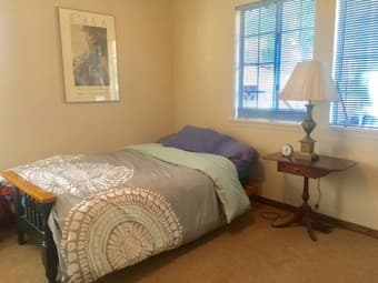 Room for Rent in San Carlos 1