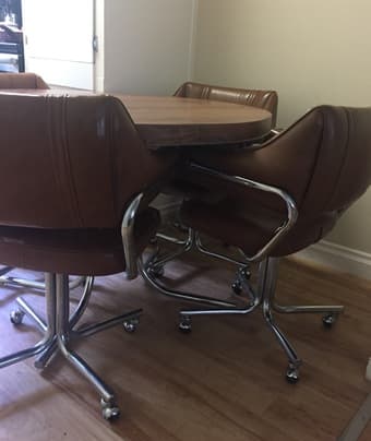 Round Wooden Kitchen Table with 4 chairs 2