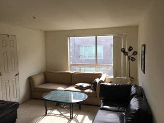 Master Bedroom - SF (SOMA) next to the Caltrain - Great Amenities 3