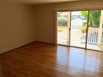 Join our community and house. 10 min biking to Apple! 2