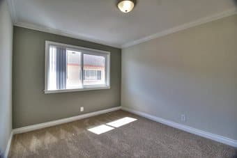 靠近斯坦福，San Antonio火车站附近 ---1b1b超大空间900ft2，Available from Apr 10 3