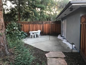 Furnished Studio Cottage in Menlo Park Available 6/1 3