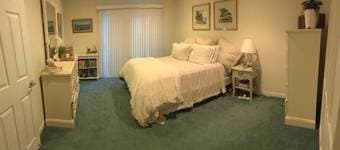 Room w/ private bathroom available in adorable Willow Glen home 1