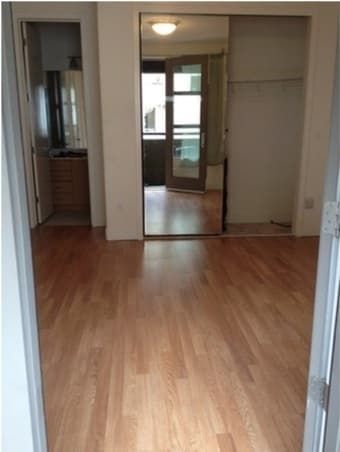 Bedroom w/ Ensuite Bathroom, Private Entrance & Kitchenette (PaloAlto) 1