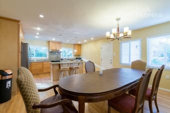 Looking for Awesome Roommate for Beautiful House. Flexible lease! 2