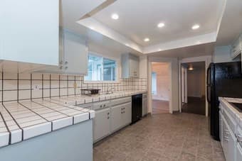Beautiful house with young professionals. 18 min bike to Stanford! 2