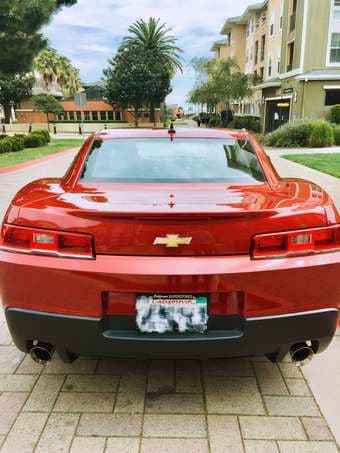 Camaro 2014 **Very Low Mileage** Like New - $17240 3