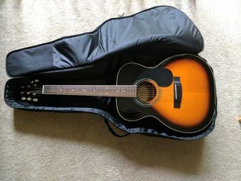 Selling Mitchell MO100S-VS guitar 1