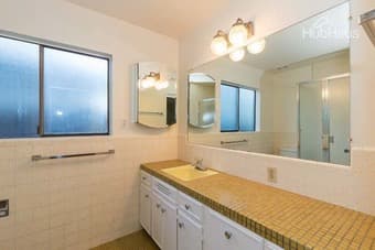 Join our community with flexible lease. 12 min Biking to Stanford! 3