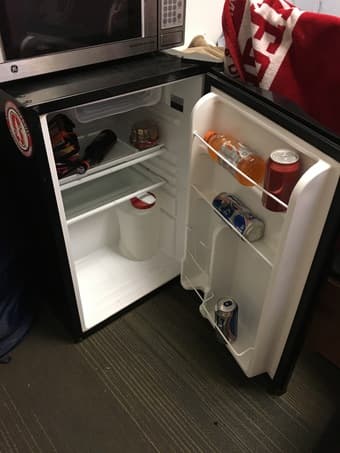 2.8 cubic feet fridge 1