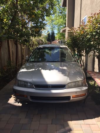 Honda Accord 1997- 160k- well maintained 1
