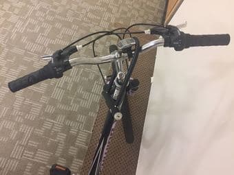 Almost New Mountain Bike + Helmet + U-Lock + Lights (women's bike) 2