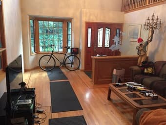 Private bedroom and bathroom in spacious Menlo Park House 3