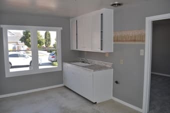 Downtown Sunnyvale, Next to public transportation 1/1 duplex. 2