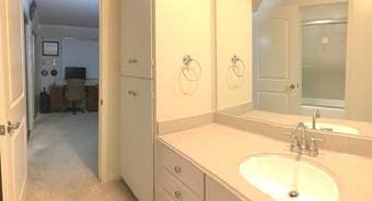 Large 2BR/2BA apartment by University & Middlefield 2