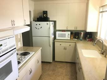 Large 2BR/2BA apartment by University & Middlefield 3