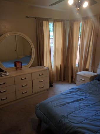 Furnished bedroom just minutes from Stanford, Facebook, US 101 1