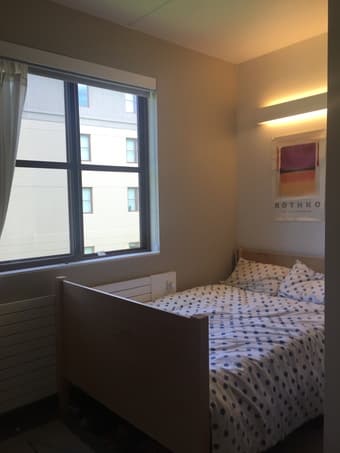 Jr Studio summer sublet in EV (Kennedy), 6/4-9/24, $1100/mo, female 2