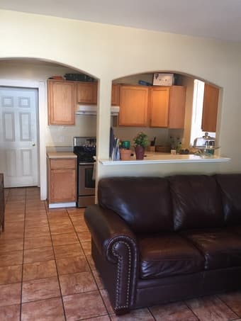 Furnished 1br in 2br/1ba (incl util) - 7/1-9/30 with option to extend 1