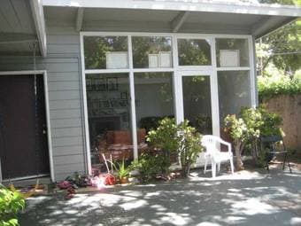Furnished Bright Private Bedroom in a 4 BR house 1