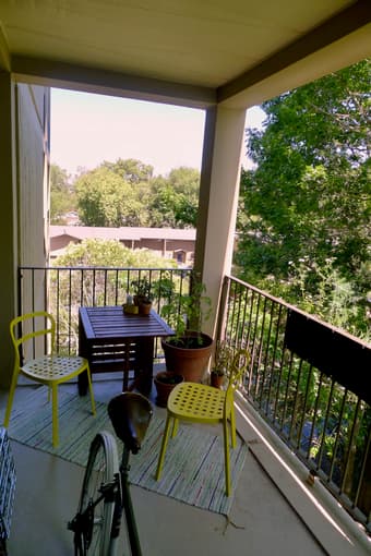 1br - 650ft2 - Sublease a Quiet, Furnished 1-br on Stanford C 2